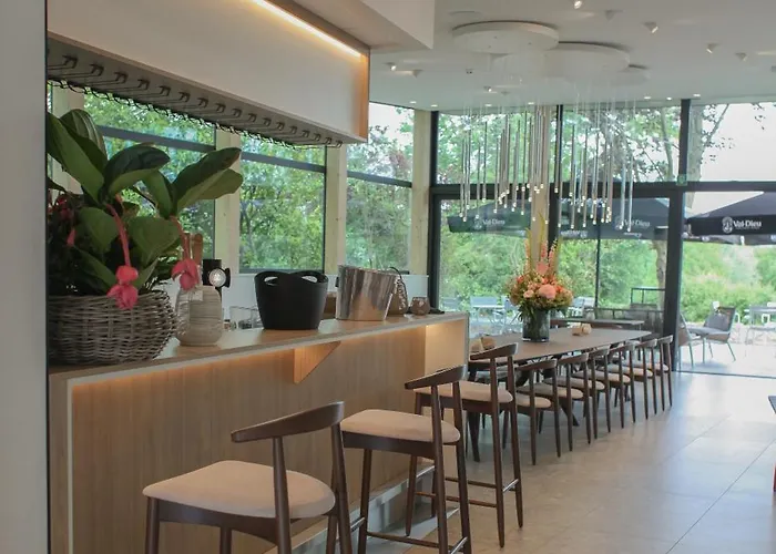 Les Fines Gueules Отель