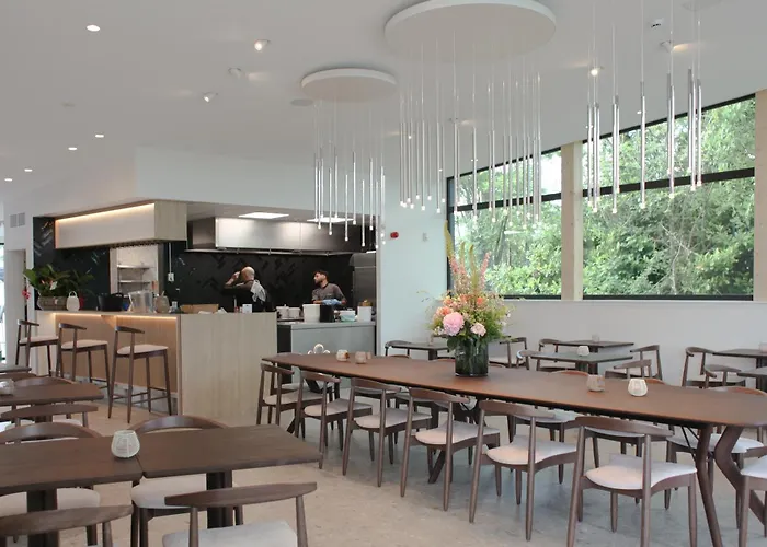 Отель Les Fines Gueules 4*